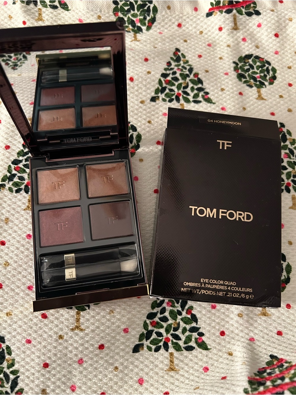 Tom Ford Honeymoon Eye Color Quad — Warm Bronze, Plum & Taupe eye shadow #4